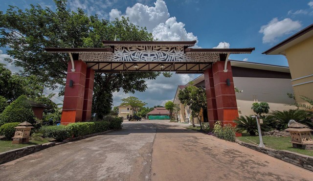 Park & Pool Resort in Nong Khai
