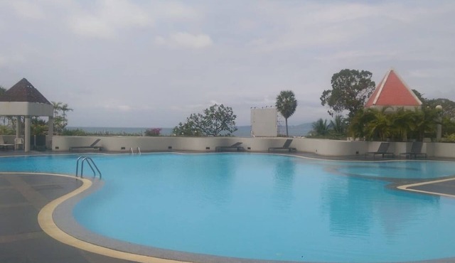 Pattaya Jomthein 2 Bed Front Line Beach Apartment in Pattaya