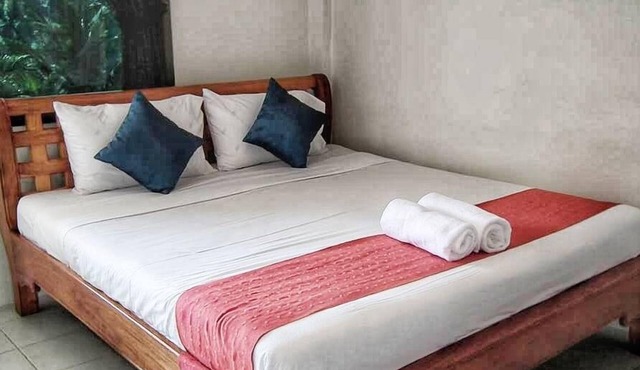 Pechmaneekan Beach Resort in Sai Yok