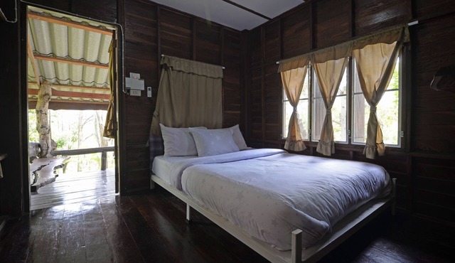 Phuzai Kaew Resort in Wang Nam Khiao