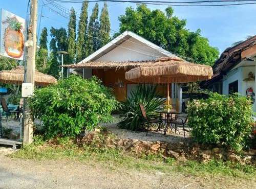 Pineapple Resort Sam roi yot in Hua Hin