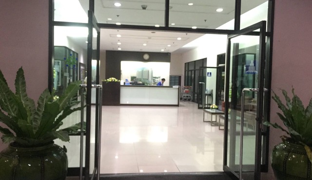 PinKhao Modern High Floor, 1 BR condo near Khaosan Road, royal temple in Khwaeng Bang Bumru