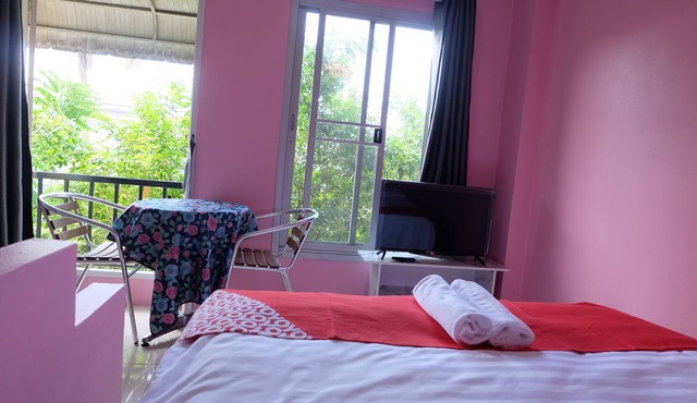 POP 75429 101 Place Navanakorn in Khlong Luang