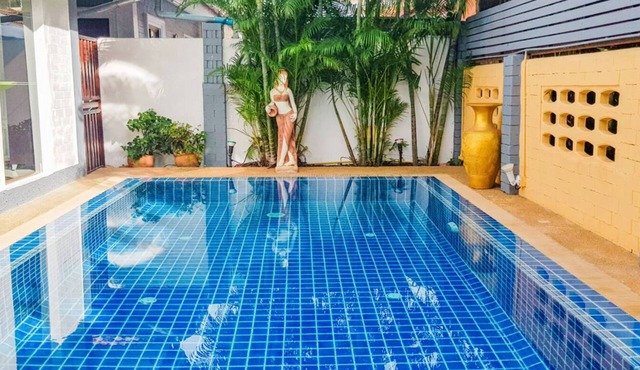 Premium 4 bedroom villa - Corner Villa - Pattaya Holiday House - Walking Street in Pattaya