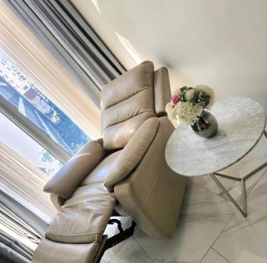 Prime 1BR in Sukhumvit 11 CentralStylishModern in Makkasan