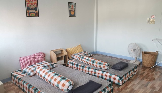 Private room with 2 beds in Chang Wat Chiang Mai