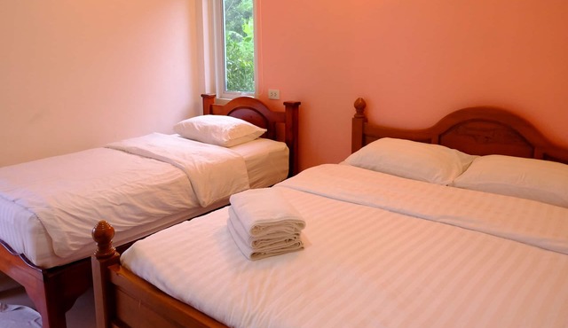 PT House Resort in Rayong