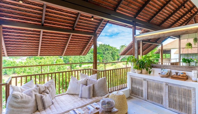 Raya Heritage - Huen Bon Suite in San Phi Suea