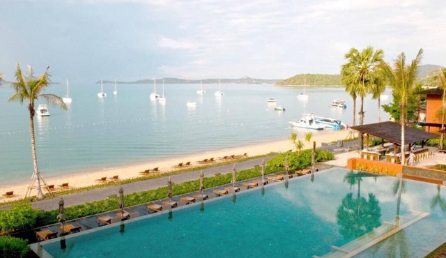 Relaxing Ocean View Retreat with Sunset, Pools & Bophut Access in Amphoe Ko Samui