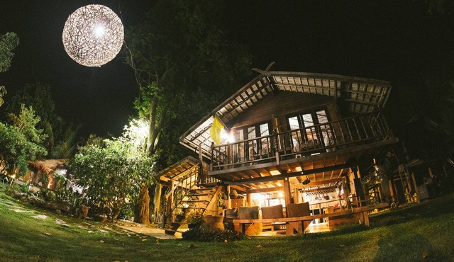 Rice Barn and Rooms near Chiang Mai in Tambon Nam Phrae