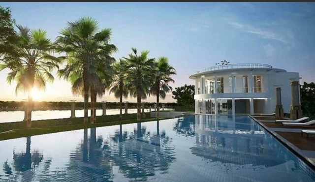 River view pool gym train market wifi in Nonthaburi