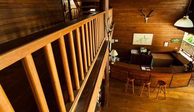 Riverhouse Hotel - The Teak House in Mae Sariang