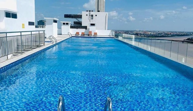 Riverside Hotel and Apartment in Phnom Penh