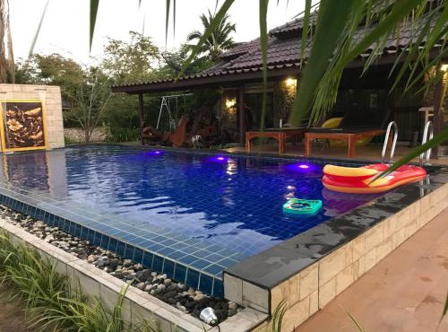 Rock Garden E28 4 bedroom Pool villa in Klaeng