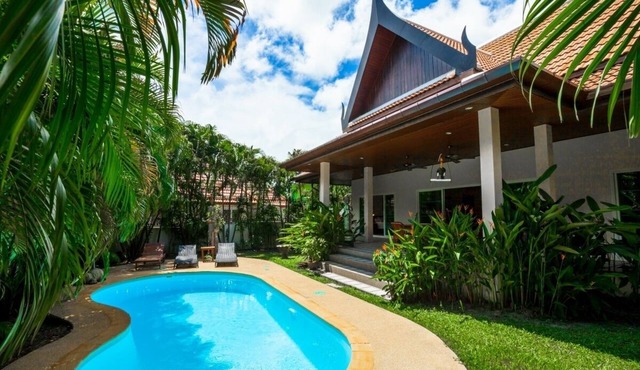 Romanee - Comfortable 2 Br pool villa in Rawai