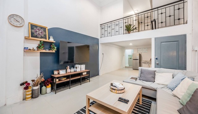 Roombix CityHouse -CozyHouse Near Bts for 12 ppl - RB4 in Krung Thep Maha Nakhon
