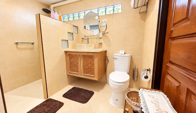 Saku Boutique Homestay in Saraphi