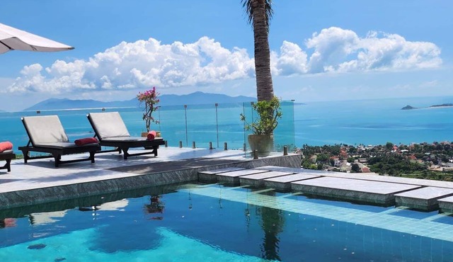 Sea View Villa with 180 degree view near Bophut beach and Fisherman's Village. in Koh Samui
