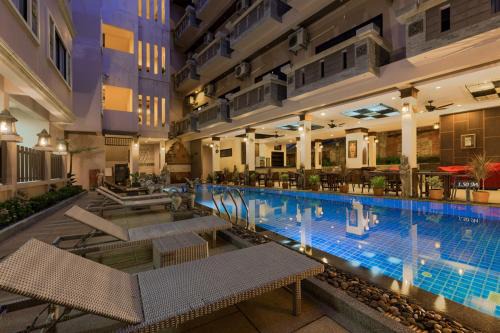 Seeka Boutique Resort - Relaxing Stay - Balcony, Pool & Near Beach in Phuket