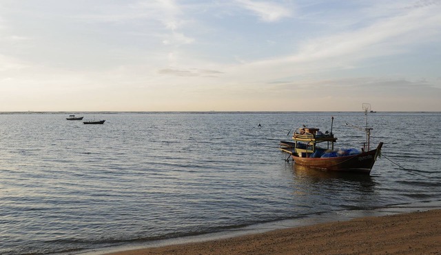 Serenity Beachfront room - Private beach - Near Bangkok/Pattaya in Si Racha