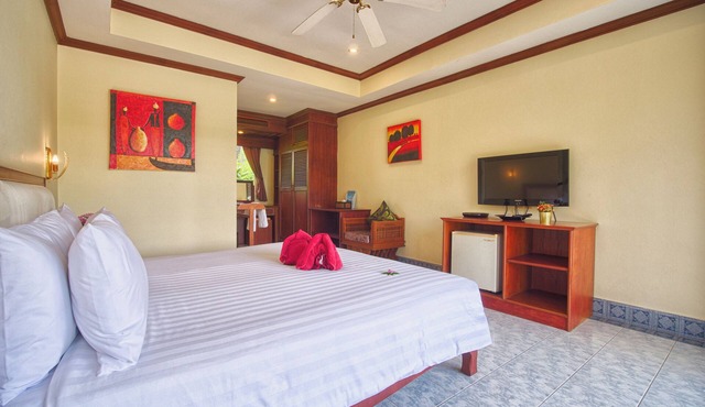 Serenity Lakeside Boutique Resort in Kathu