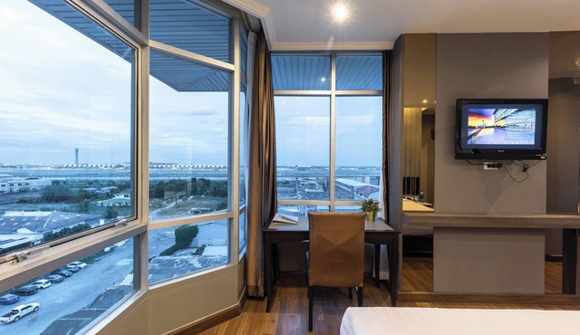 Siam Mandarina Bangkok Suvarnabhumi Airport Hotel (Free Shuttle) in Bang Phli