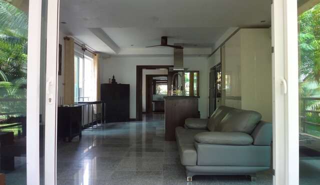 SIAM VILLAGE POOL AND SPA- luxury Thai style villa in Koh chang