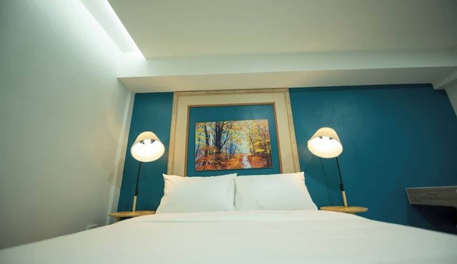 SkyLink Homes Superior Apartment @ BTS Chidlom & Airport Link Prattunam Station in Ratchathewi