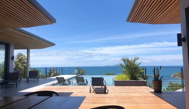 STUNNING sea views - LUXURY villa - INFINITY pool in Koh Phangan