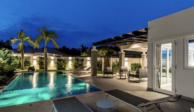 Stunning Spacious Private Pool Villa - Hua Hin in Hua Hin