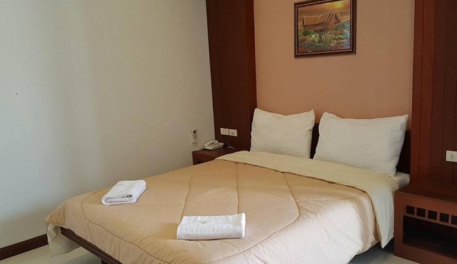 Suanrak resort in Suphan Buri