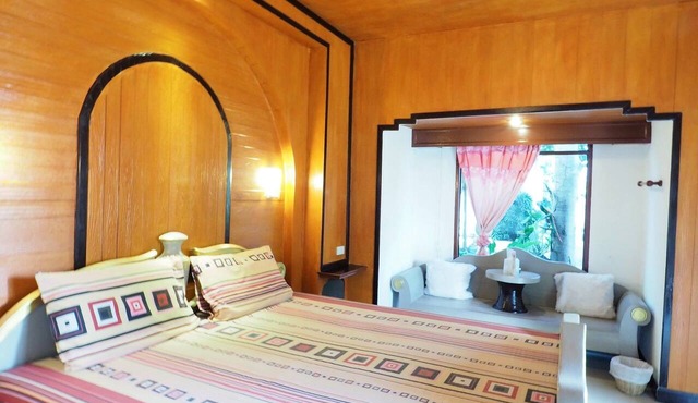 Sweet Inn Resort Hotel in Bang Pahan