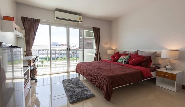 Taweesuk Residence in Samut Sakhon