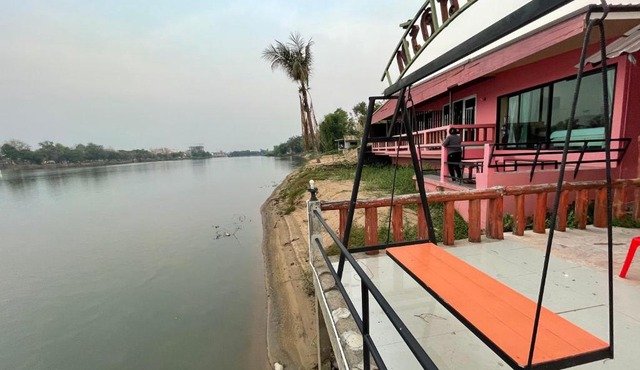 Techno Riverview Resort in Kamphaeng Phet