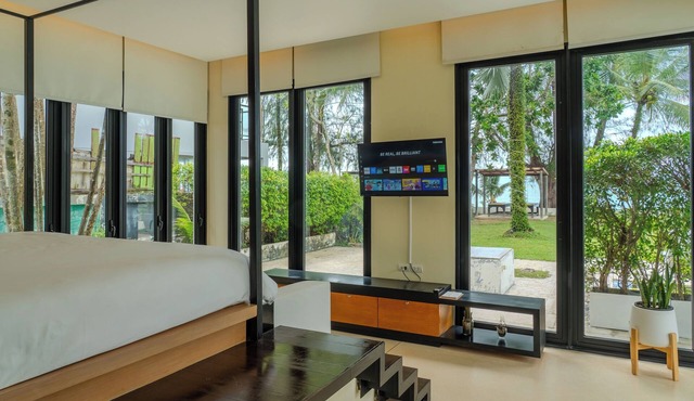 The Anda Mani Khaolak Beachfront Villas in Thai Mueang