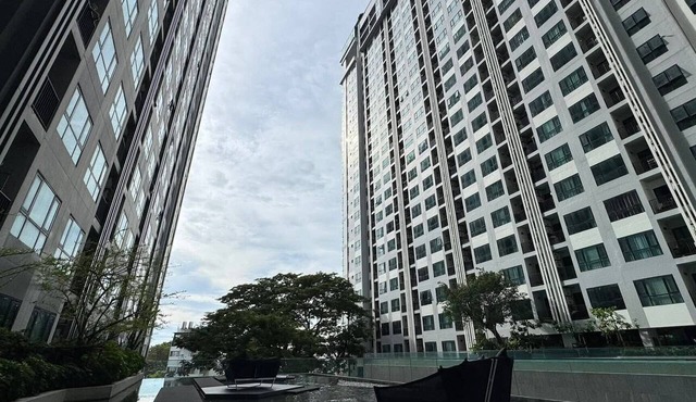 The BASE by Navnil Homes | Beachfront Vibes, Nightlife, Shopping,City Comfort in Muang Pattaya