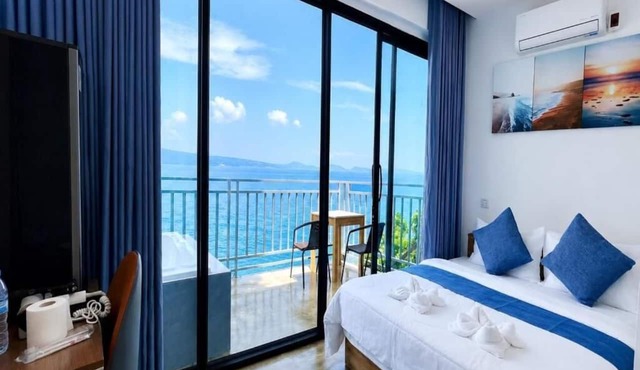 The Cliff Bungalow in Koh Rong Sanloem