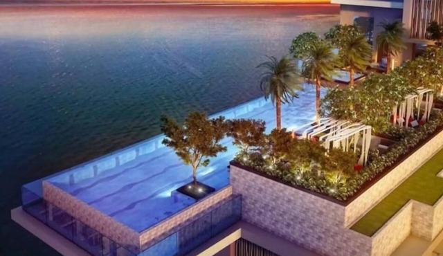 The Glamorous Lifestyle Resort - Riveria in Muang Pattaya