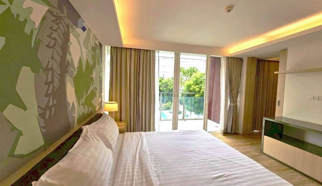 The Idle Hotel and Residence in Khlong Luang