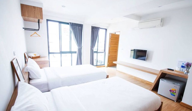 The LogBook Room and Cafe in Chonburi