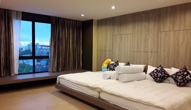 The Residence Thepkanjana in Krathum Baen