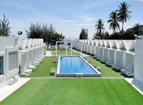 The White Resort in Baanphakrimlay