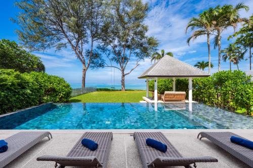 Twin Villas Natai - North Villa - Luxury Beach Front Villa in Takua Thung