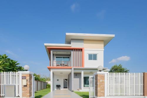 Two Stories House The City - 91 in Chiang Mai