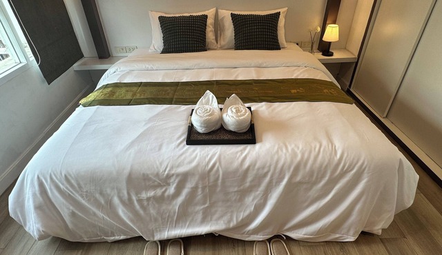 Unit Langsuan BTS Chidlom 2-Bedroom Apartment in the Heart of Bangkok with Wi-Fi in Krung Thep Maha Nakhon