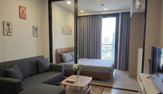 Urban Oasis: Noodle Nest . Peaceful Stay near MRT Rama 9 in Krung Thep Maha Nakhon