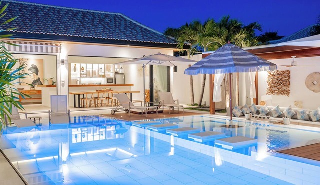 Villa Thalias - An Exclusive Adults - Only Pools, Spa, Cinema : Pure Relaxation in Hin Lek Fai