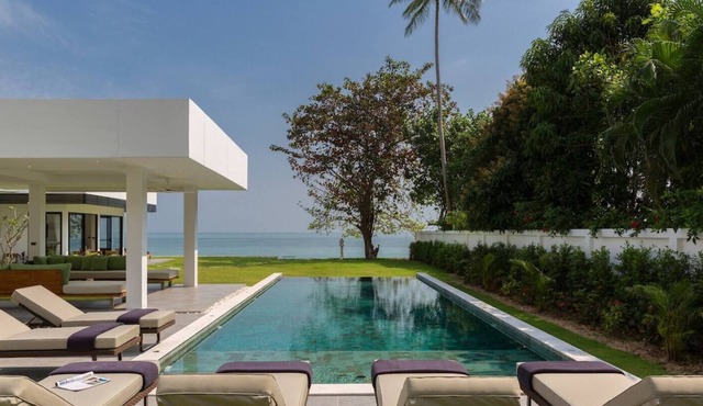 Villa Thansamaay - 4 bedrooms + 1 kids room beachfront villa in Koh Samui