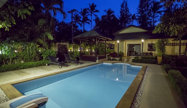 Wonderful Family Garden Villa, very close to the beach, private and spacious. in Koh Samui