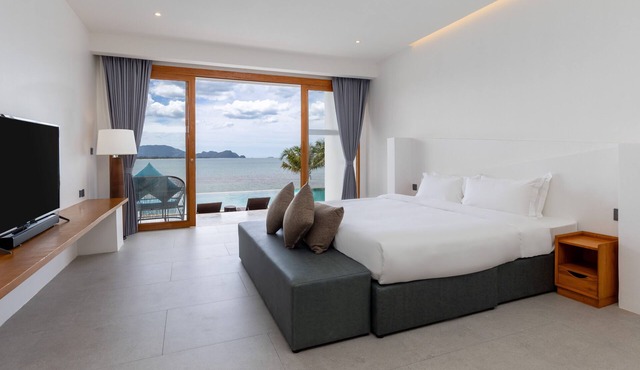 X-sea khanom Harbor Bay Resort in Khanom